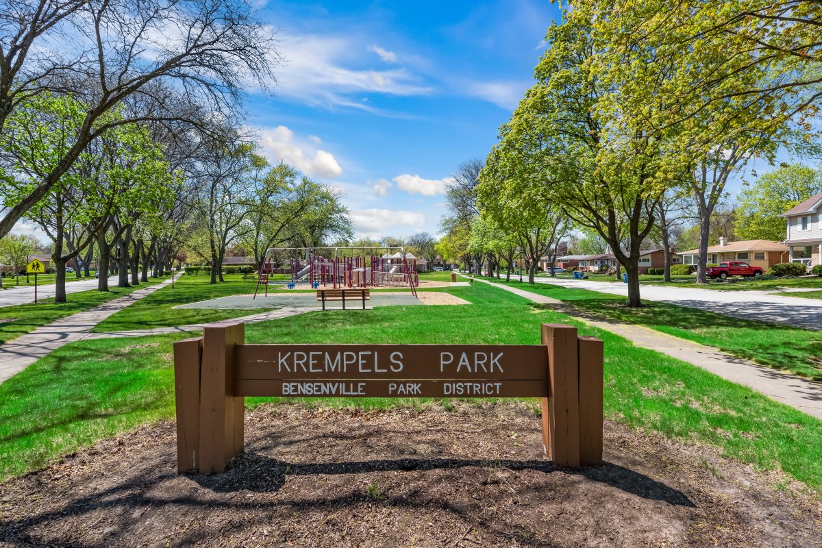 Picture-Perfect Homes: Real Estate Photography Brilliance in Bensenville with Pix by Painter 