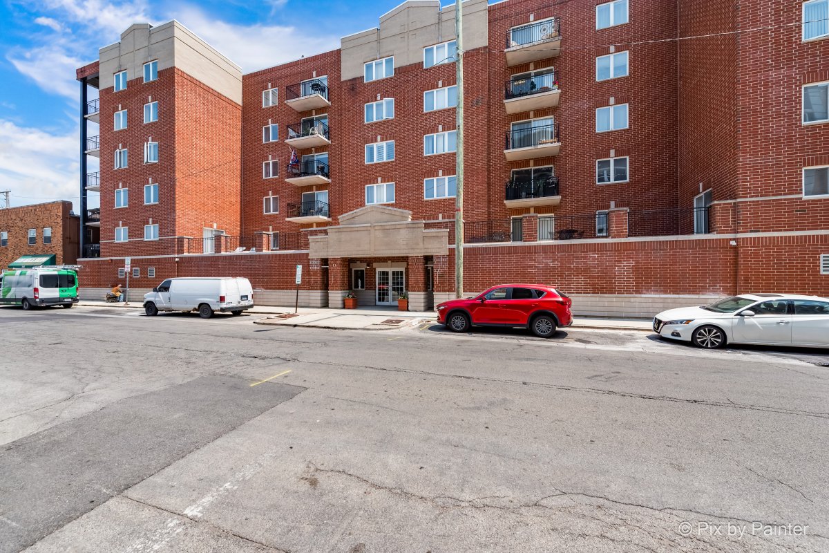Berwyn Beauty Revealed: Pix by Painter's Premier Real Estate Photography