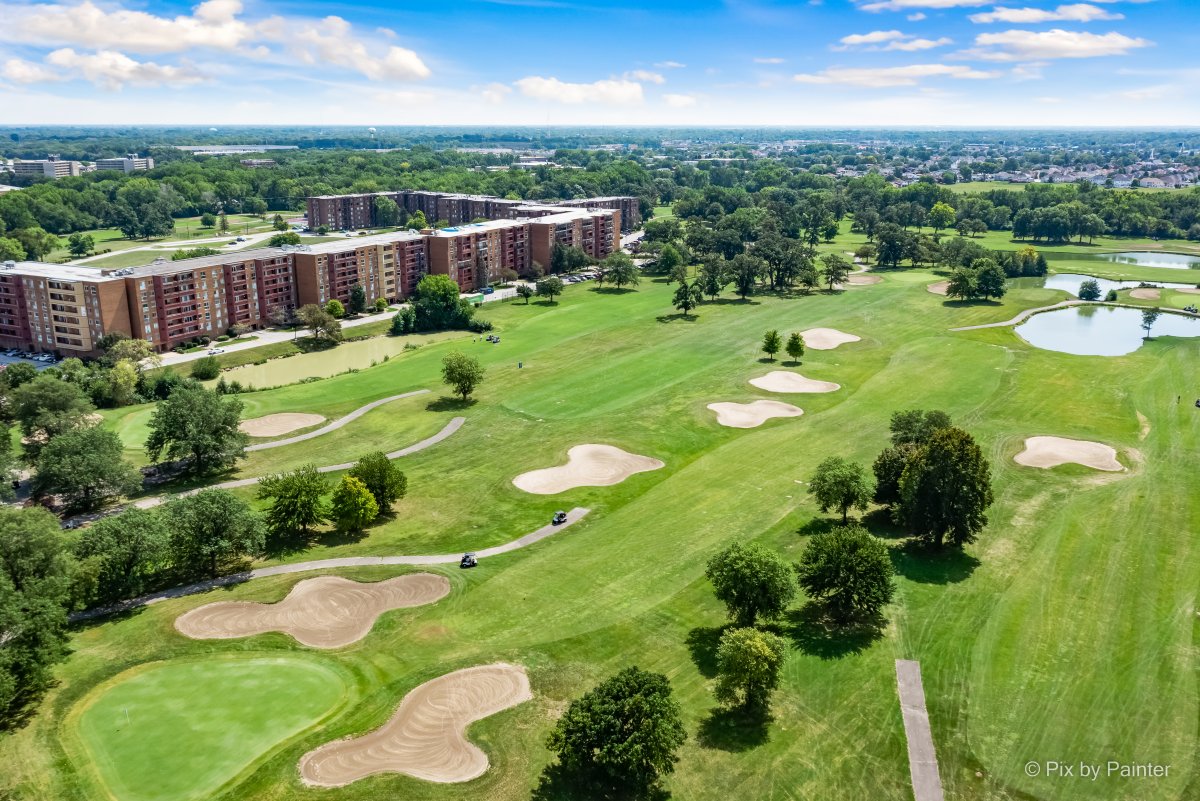 Discover the Charm of Calumet City, Illinois: Showcasing Real Estate with Professional Photography 
