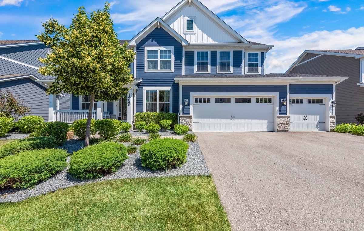 Lockport Luminescence: Pix by Painter's Premier Real Estate Photography 