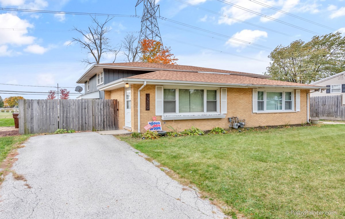 Mokena Marvels: Pix by Painter's Premier Real Estate Photography 